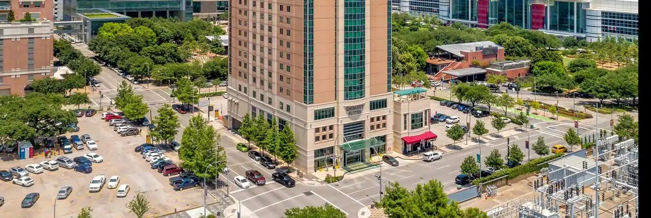 Embassy Suites Houston - Downtown Exterior photo